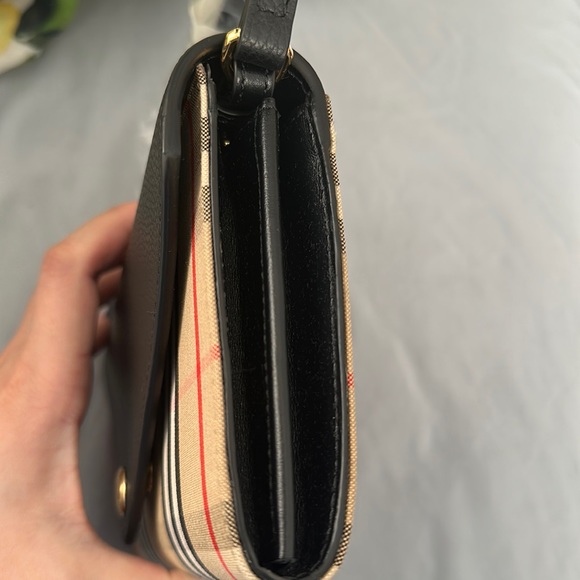 BURBERRY
Textured-leather and checked canvas shoulder bag - Picture 13 of 15